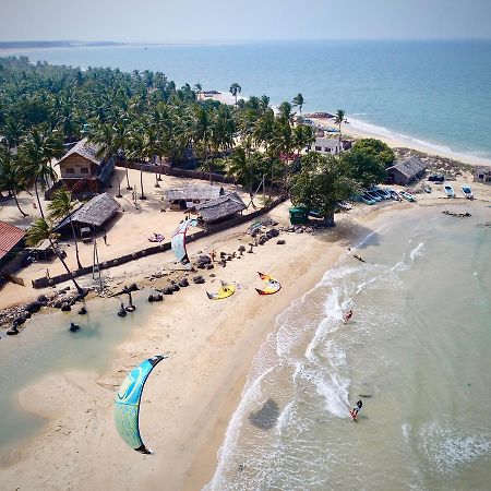 Surfpoint Sri Lanka Kite Village Kalpitiya Exterior photo