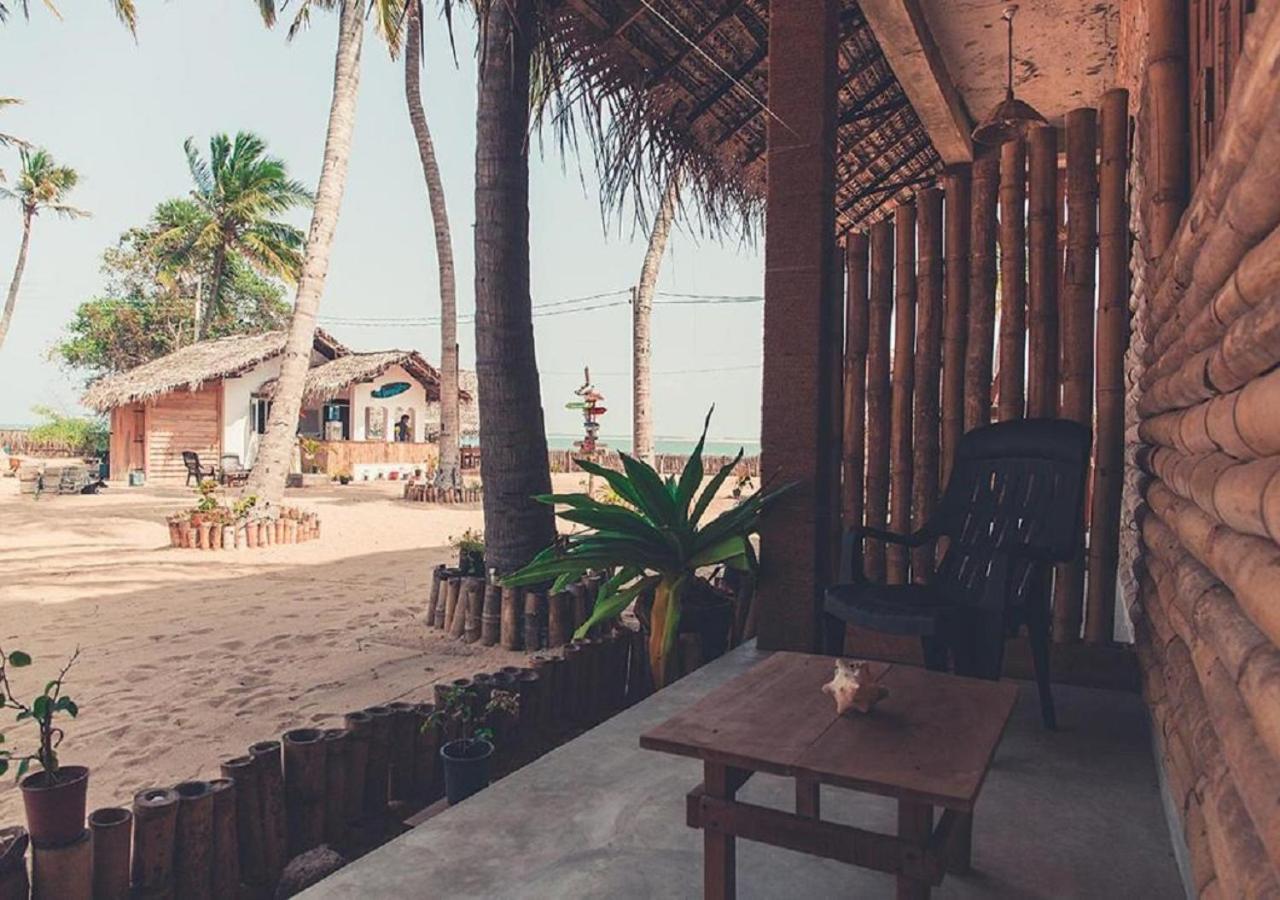 Surfpoint Sri Lanka Kite Village Kalpitiya Exterior photo