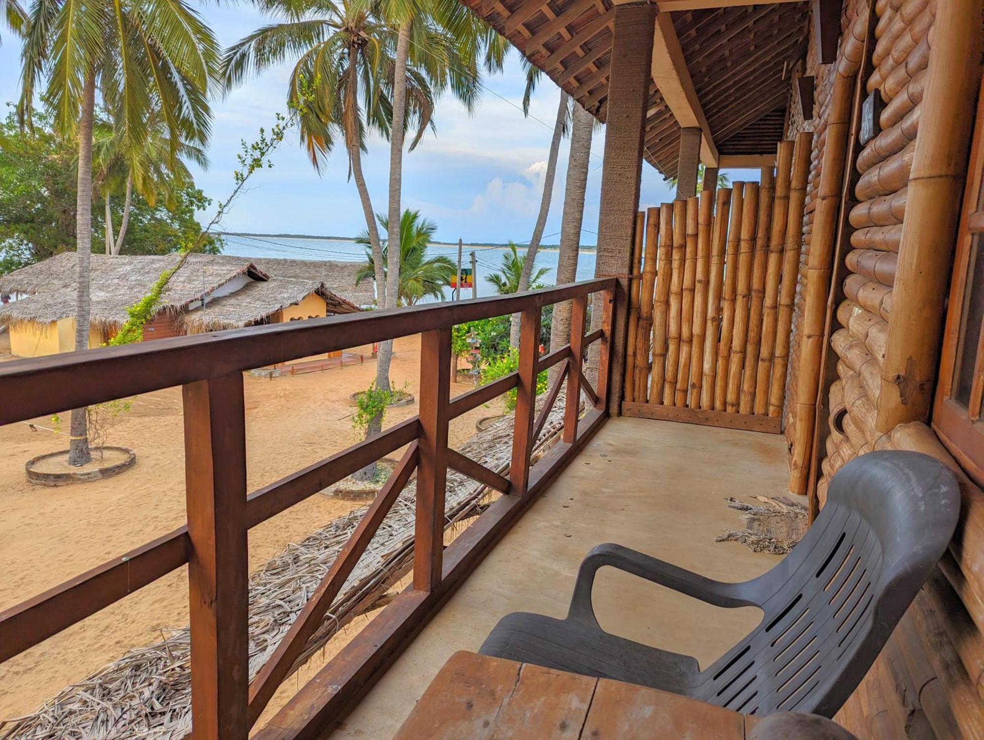 Surfpoint Sri Lanka Kite Village Kalpitiya Exterior photo